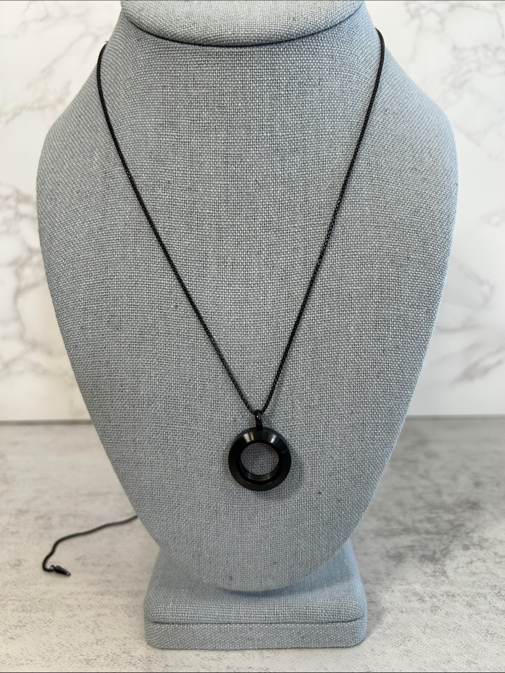 Origami Owl Black Circular Pendant Necklace
